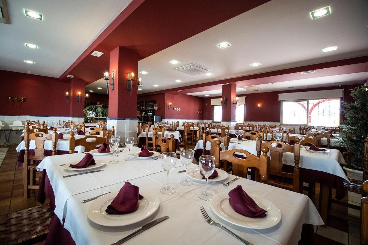 Hostal Restaurante La Bartola Santa Cruz  Exterior photo